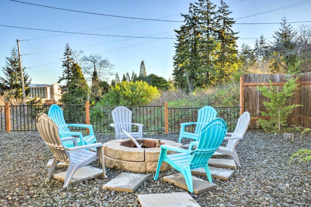 Fire Pit and Bay Views North Bend Home!